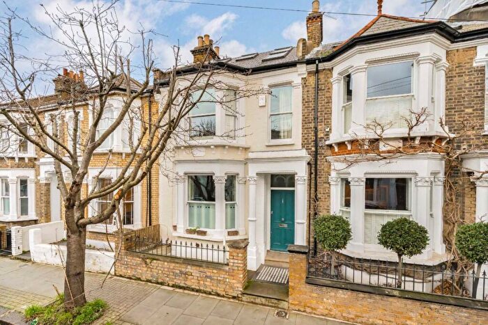 4 Bedroom House For Sale In Eccles Road, Clapham Junction, SW11