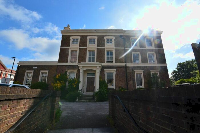 1 Bedroom Flat To Rent In Cleveland House, E17