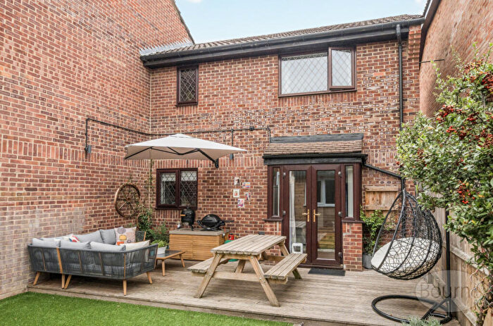2 Bedroom End Of Terrace House For Sale In The Buntings, Weydon Lane, Farnham, Surrey, GU9
