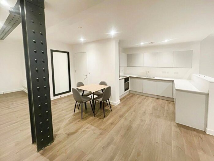 2 Bedroom Apartment To Rent In Printing Press House, School Street, Manchester, M4
