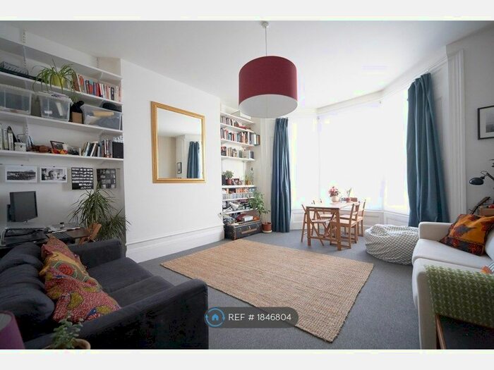 1 Bedroom Flat To Rent In Evering Road, London, N16