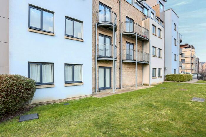 2 Bedroom Flat To Rent In Buttercup Road, Cambridge, CB4