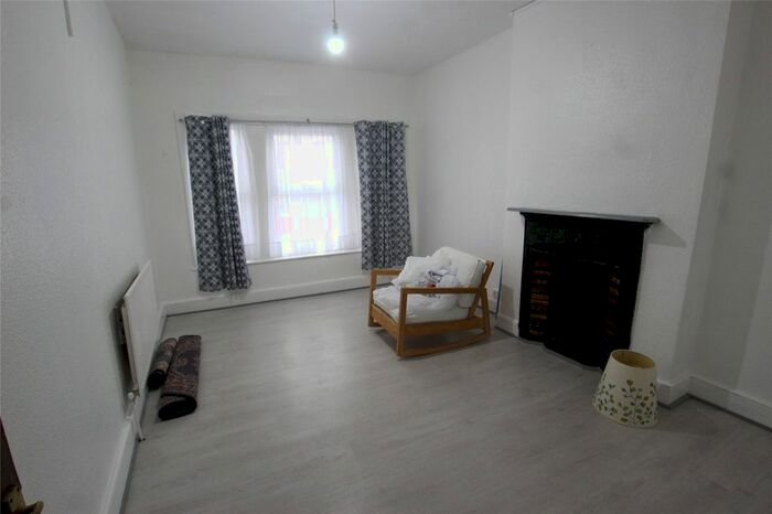 4 Bedroom Maisonette To Rent In Sangley Road, London SE6