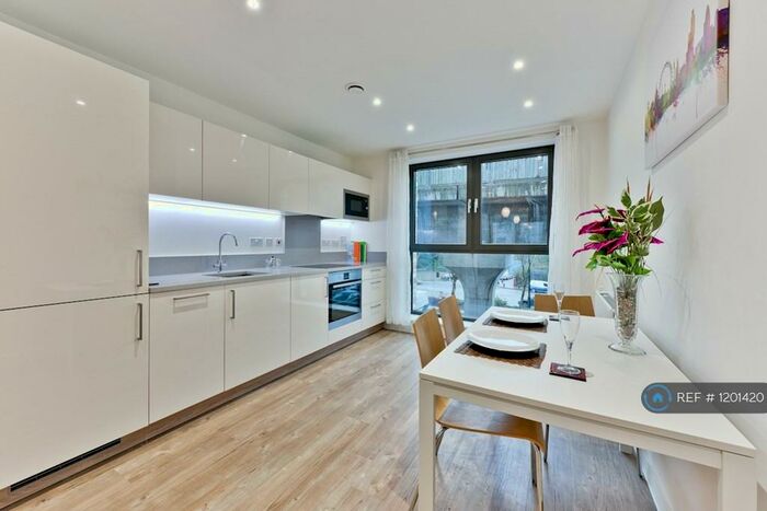 1 Bedroom Flat To Rent In Kingfisher Heights, London, E16