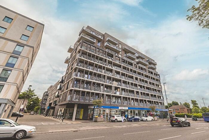 1 Bedroom Flat To Rent In Windsor Road, Slough, SL1