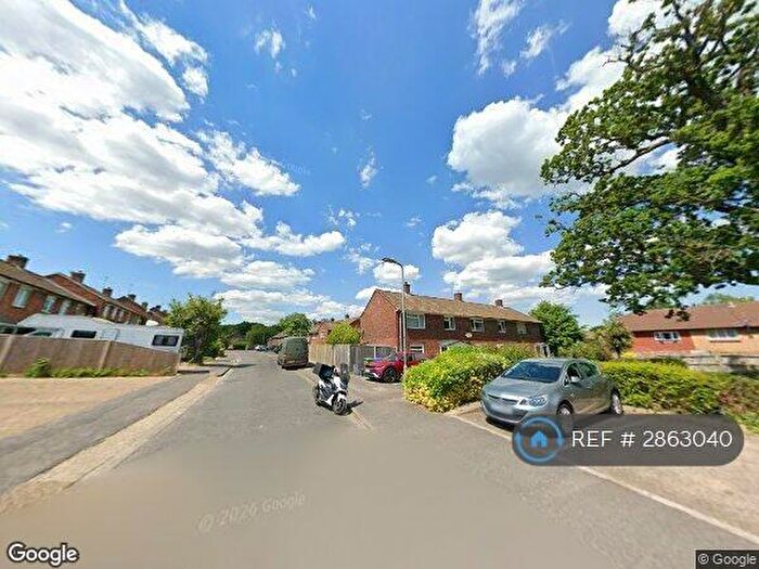 2 Bedroom End Of Terrace House To Rent In Scott Terrace, Bracknell, RG12