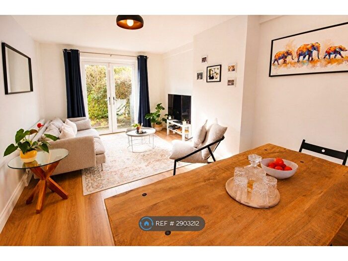 2 Bedroom Semi-Detached House To Rent In Langdon Place, London, SW14