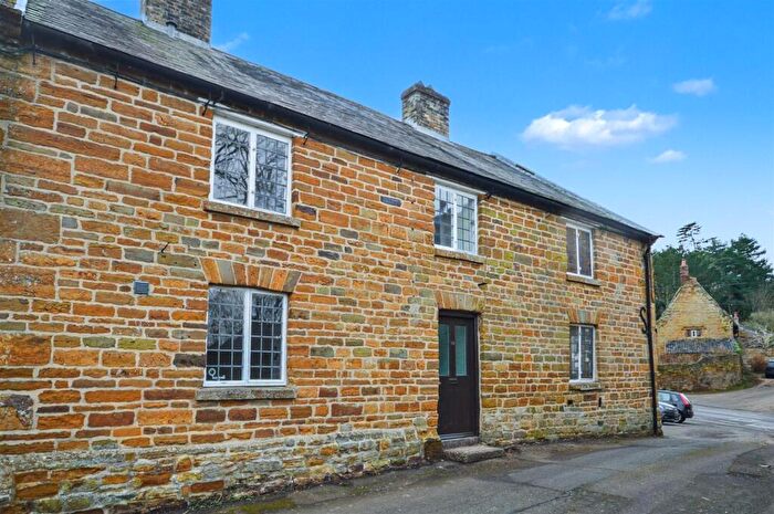 3 Bedroom Cottage To Rent In Lower Harlestone, Northampton, NN7