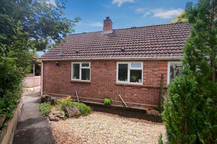 1 Bedroom Semi-Detached Bungalow For Sale In Sixpenny Handley, SP5