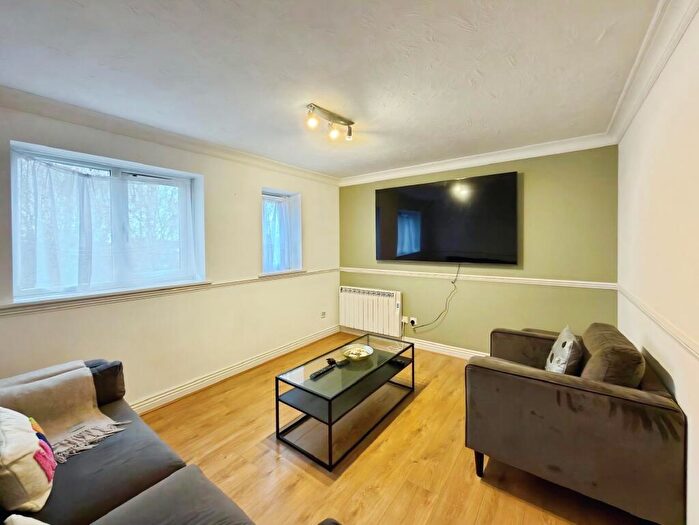 2 Bedroom Flat To Rent In Caravel Close, Chafford Hundred, Grays, RM16