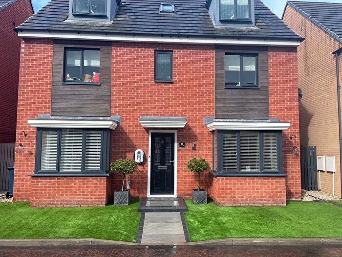6 Bedroom Detached House For Sale In St. Lukes Place, Hebburn, NE31
