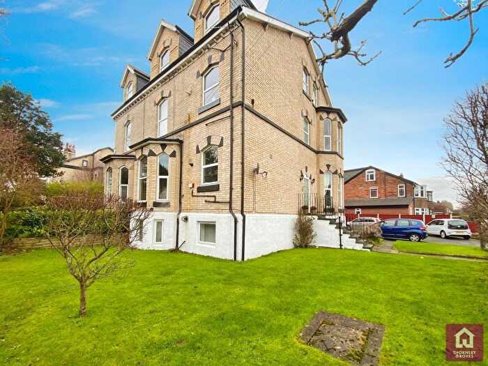 2 Bedroom Flat To Rent In Alan Road, Manchester, M20