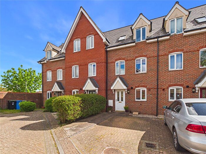 3 Bedroom Terraced House For Sale In Ingelow Gardens, Ipswich, Suffolk, IP4