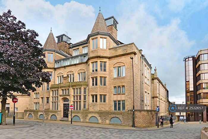 2 Bedroom Flat To Rent In Holly Street, Sheffield, S1