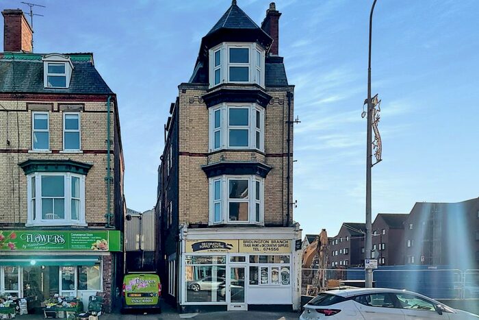 2 Bedroom Flat To Rent In Promenade, Bridlington, East Riding Of Yorkshi, YO15