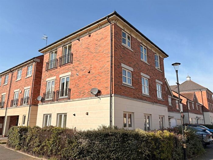 2 Bedroom Flat To Rent In Sansome Place, Worcester, WR1