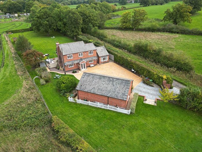 3 Bedroom Detached House For Sale In Bell Green Lane, Nr Wythall, Birmingham, B38