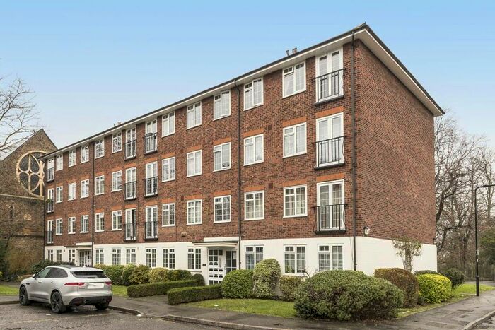 2 Bedroom Flat To Rent In St. Peters Way, London, W5