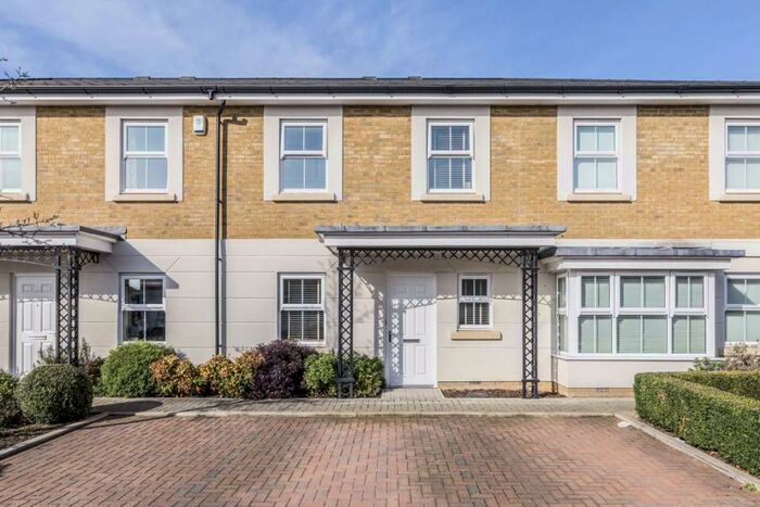 3 Bedroom Terraced House To Rent In Vallings Place, Surbiton, KT6