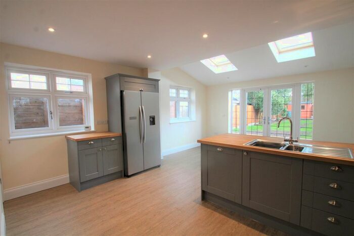 3 Bedroom Semi-Detached House To Rent In Drury Road, Colchester, CO2