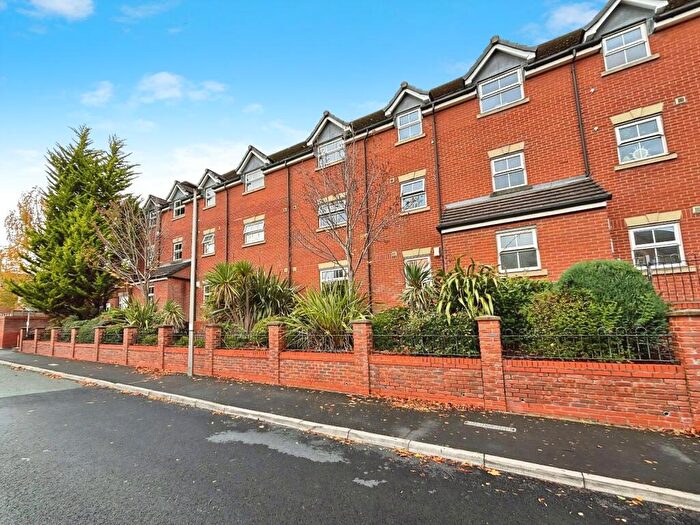 2 Bedroom Flat For Sale In Gadbury Fold, Atherton, M46