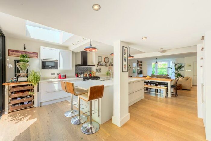 4 Bedroom Terraced House To Rent In Petherton Road London, N5