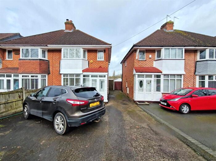 3 Bedroom Semi-Detached House To Rent In Groveley Lane, Longbridge, Birmingham, B31