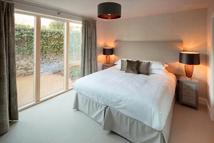 2 Bedroom House To Rent In St. Pauls Road, Bristol, BS8