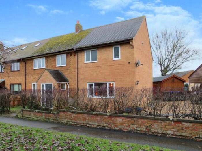 4 Bedroom Semi-Detached House For Sale In Springfield Road, Walgrave, Northampton, NN6