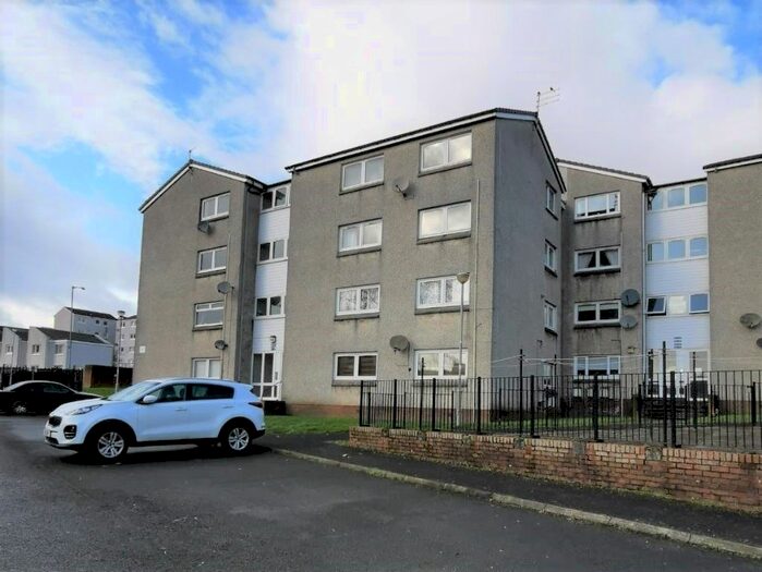 2 Bedroom Flat To Rent In Dougray Place, Barrhead, East Renfrewshire, G78