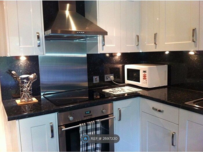 2 Bedroom Flat To Rent In North Deeside Road, Peterculter, AB14