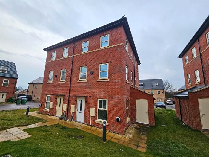 2 Bedroom Town House To Rent In Middleham Lane, Leeds, West Yorkshire, LS14