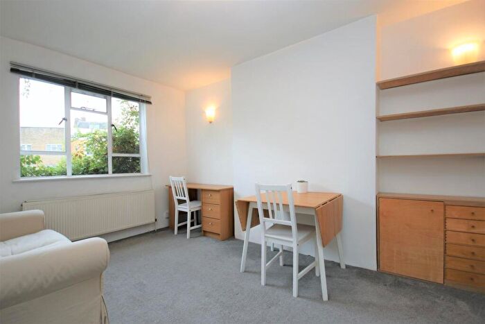 1 Bedroom Flat To Rent In Rochester Road, NW1
