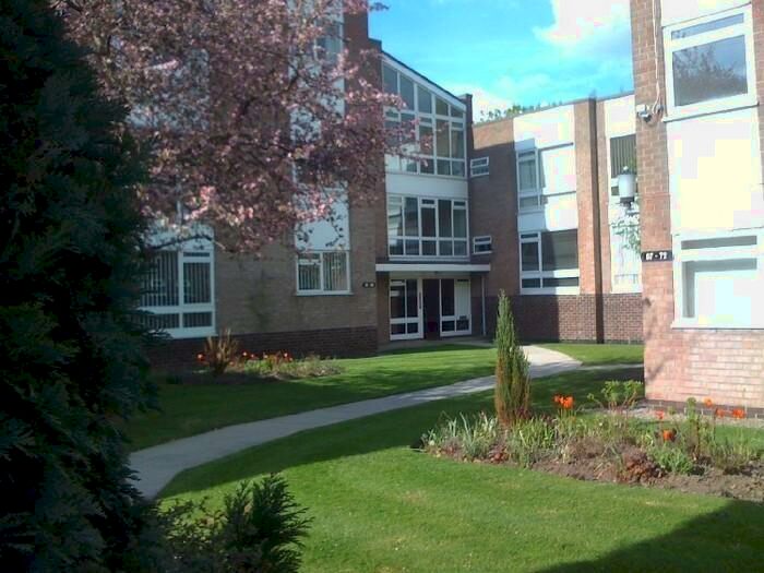 2 Bedroom Flat To Rent In Thorn House, Fallowfield, Manchester, M14