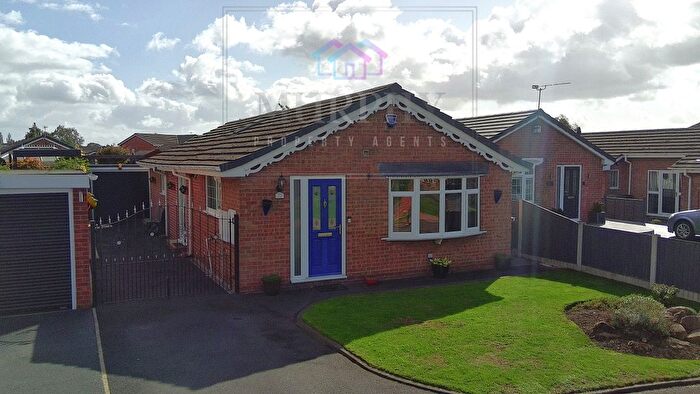 3 Bedroom Bungalow For Sale In Windsor Rise, Pontefract, West Yorkshire, WF8