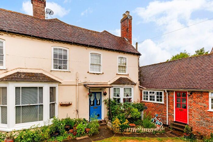 1 Bedroom Flat For Sale In The Laurels, Hungerford, Berkshire, RG17