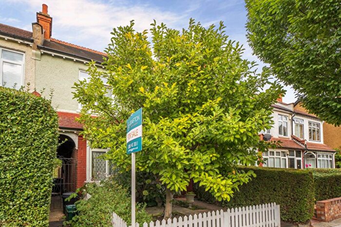 4 Bedroom House For Sale In Tremaine Road, London, SE20