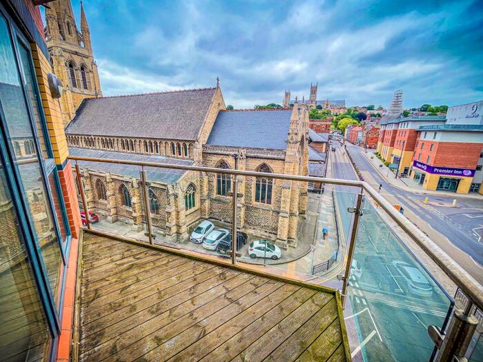 2 Bedroom Apartment To Rent In St Swithins Square, Lincoln, LN2