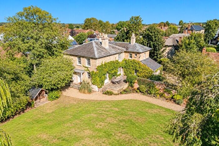 5 Bedroom Detached House For Sale In Thame Road, Stadhampton, OX44
