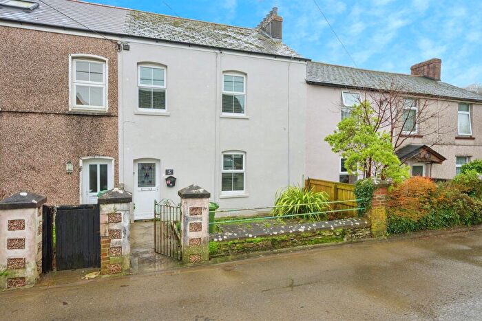 3 Bedroom Terraced House For Sale In Belle Vue Road, Plymouth, PL9