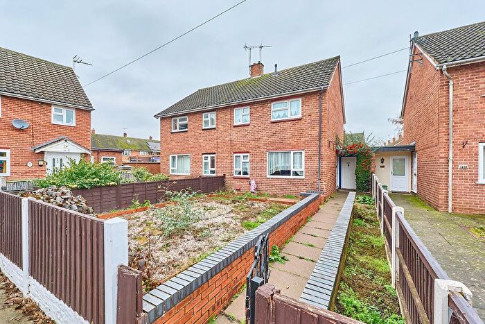 Semi Detached House For Sale In Monkmoor Road, Underdale, Shrewsbury, Shropshire, SY2