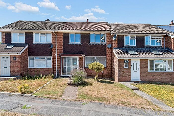 3 Bedroom Terraced House For Sale In Plomer Green Lane, Downley, HP13