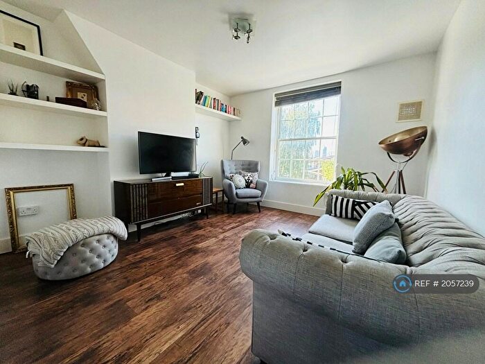 1 Bedroom Flat To Rent In Shadwell, London, E1