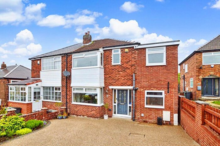 4 Bedroom Semi-Detached House For Sale In Hillfoot Rise, Pudsey, West Yorkshire, LS28