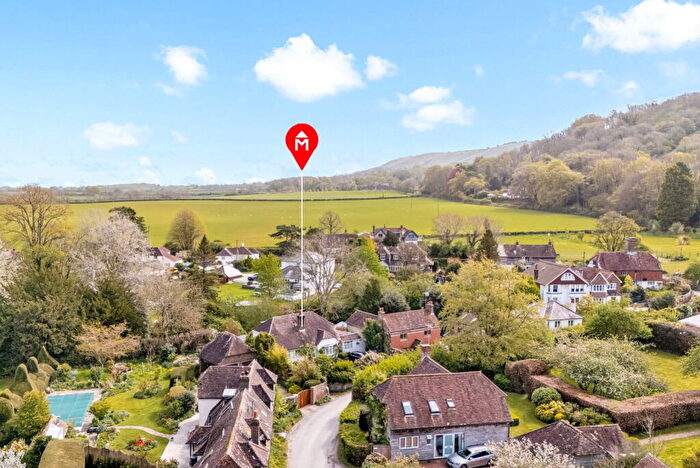 4 Bedroom Chalet For Sale In Underhill Lane, Clayton, Hassocks, West Sussex, BN6