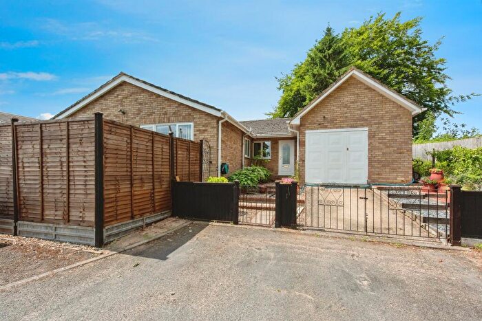 4 Bedroom Detached Bungalow For Sale In Woodlands Rise, Brandon, IP27