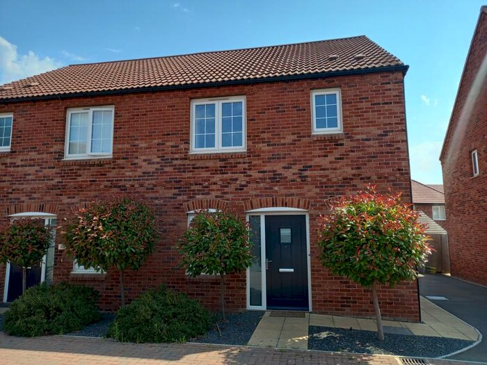 3 Bedroom Semi-Detached House To Rent In Yarnsworth Road, Newark, NG24