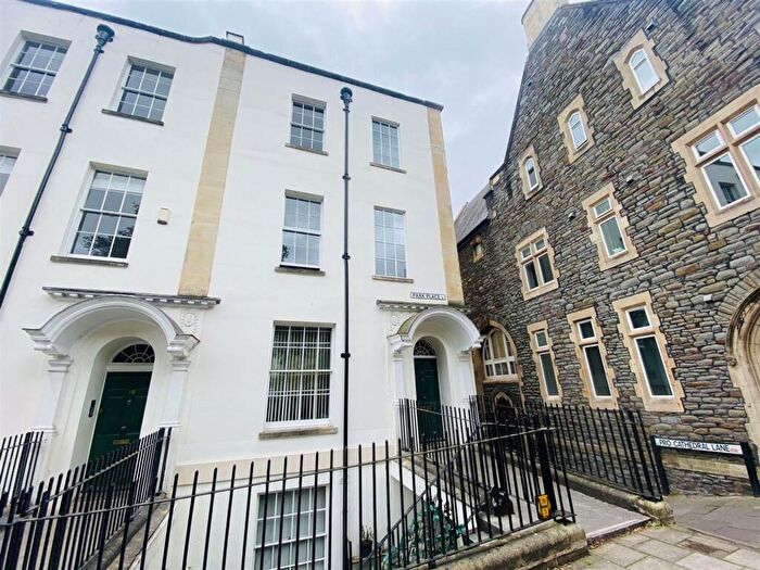 Flat To Rent In Park Place, Clifton, BS8