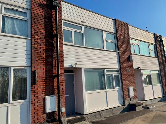 2 Bedroom Flat To Rent In Flat, Fox &amp; Goose Shopping Centre, Washwood Heath Road, Ward End, Birmingham, West Midlands, B8