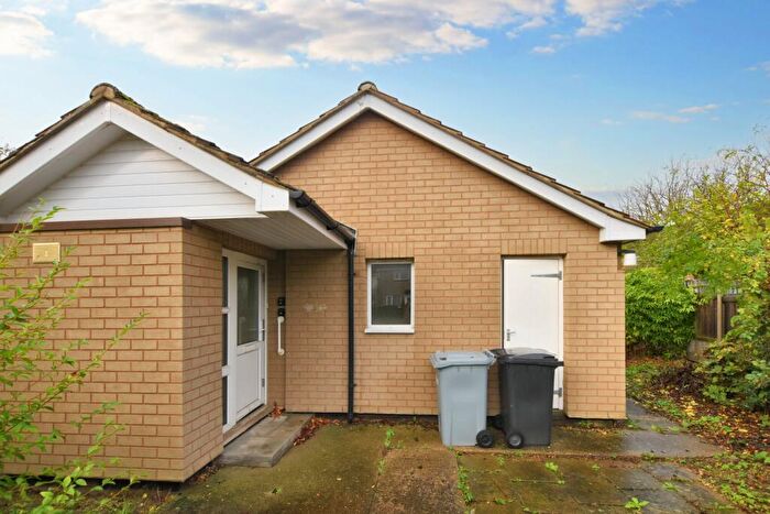 1 Bedroom Bungalow For Sale In High Crescent, Great Casterton, PE9